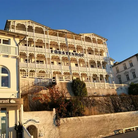 Fuerstenhof 102: Unschlagbarer Ostseeblick! 사스니츠